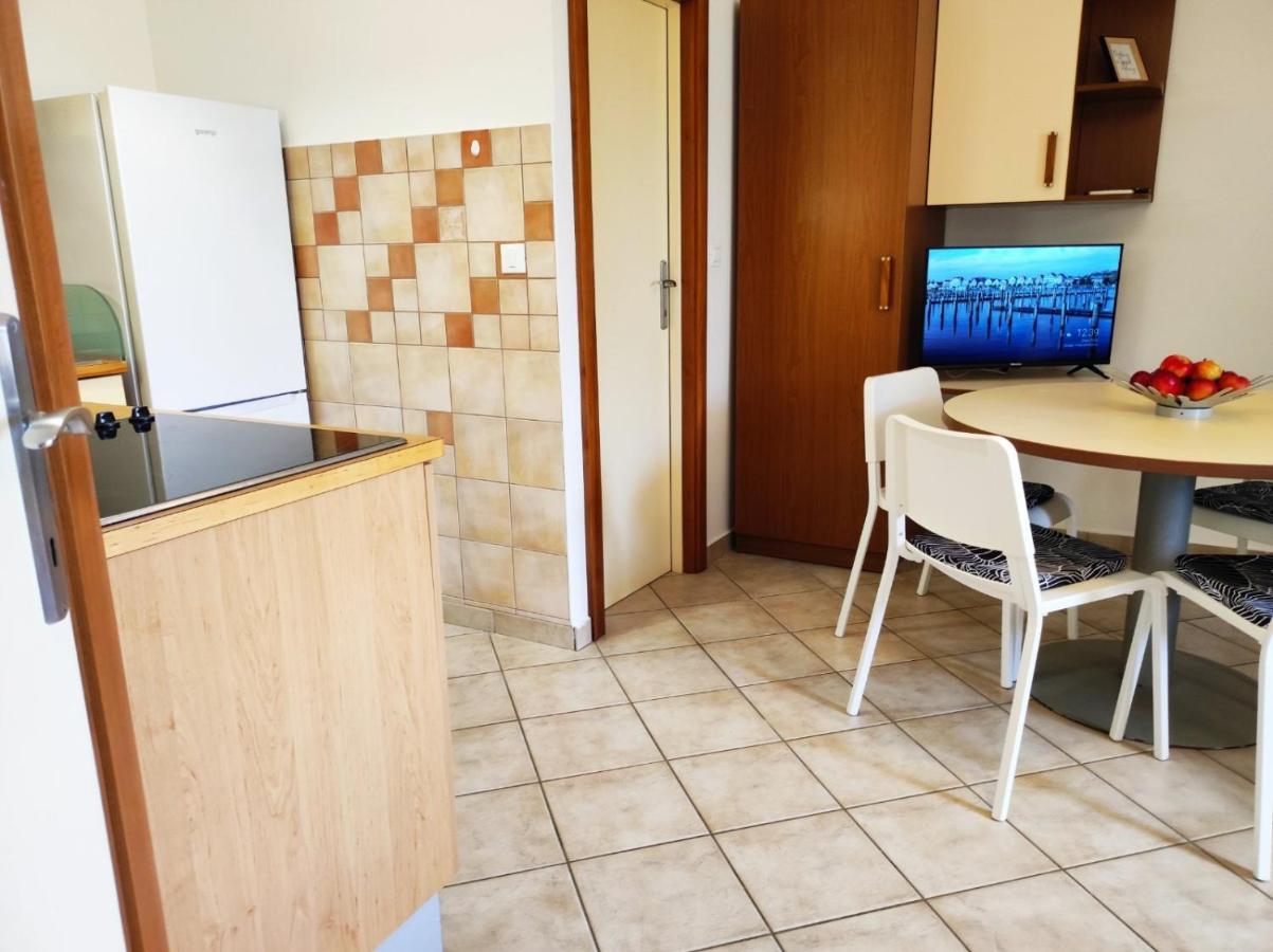 Apartment Rose Krk Town Luaran gambar
