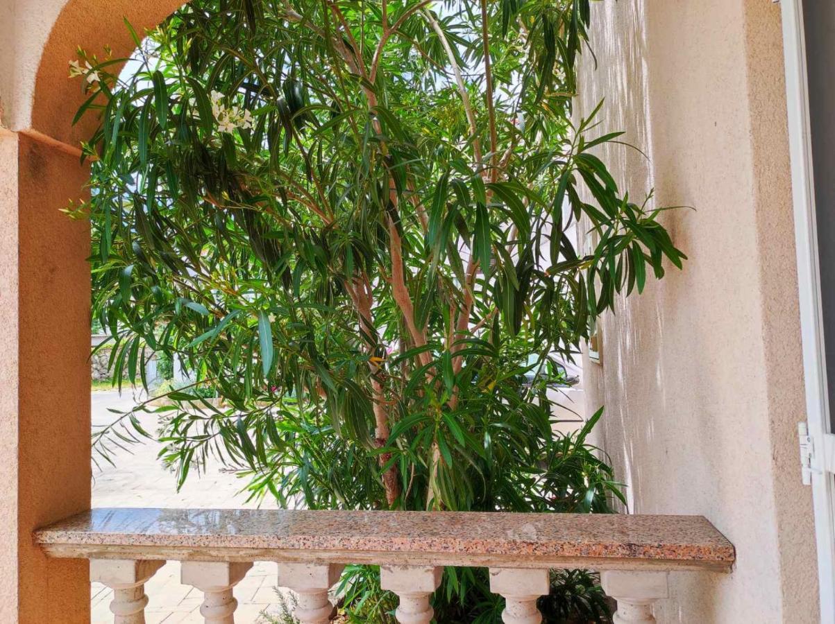 Apartment Rose Krk Town Luaran gambar