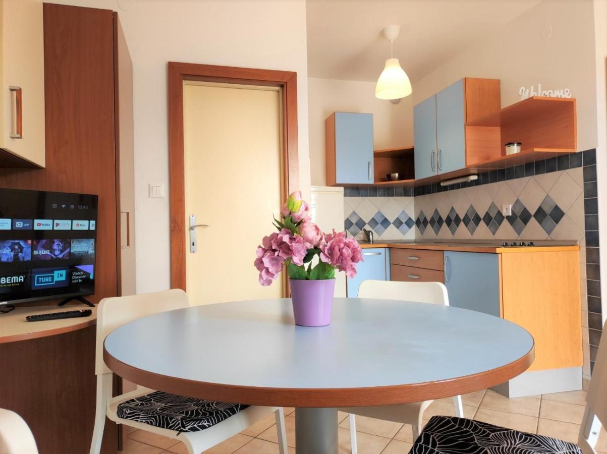 Apartment Rose Krk Town Luaran gambar