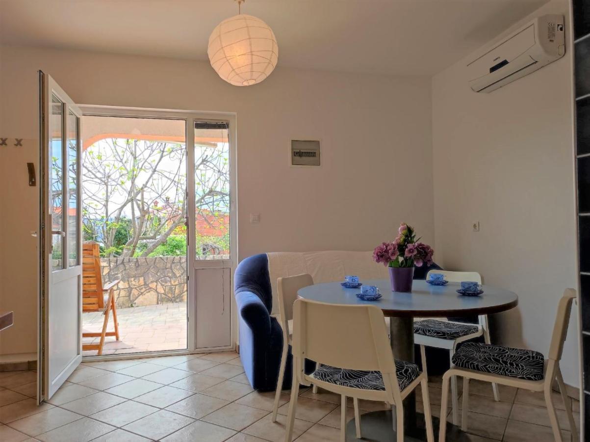 Apartment Rose Krk Town Luaran gambar