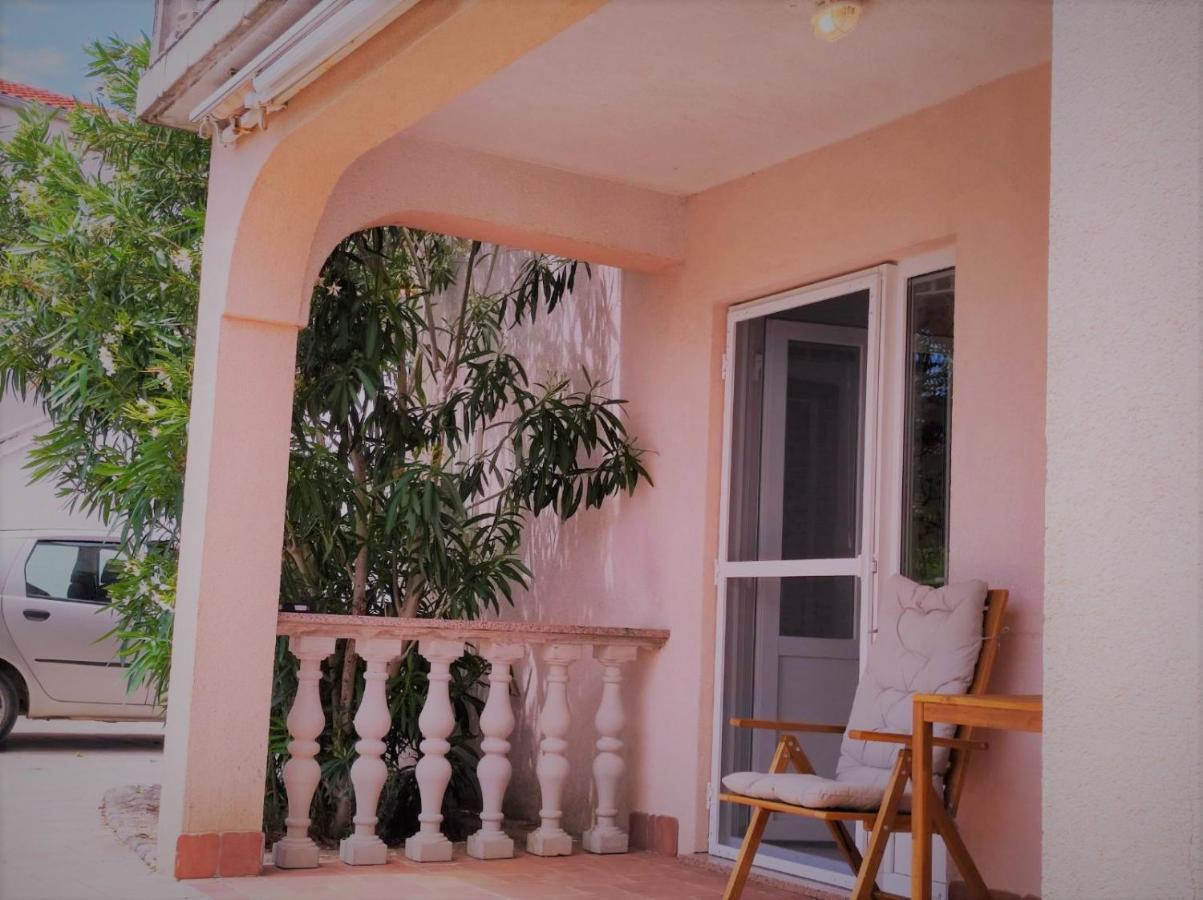 Apartment Rose Krk Town Luaran gambar